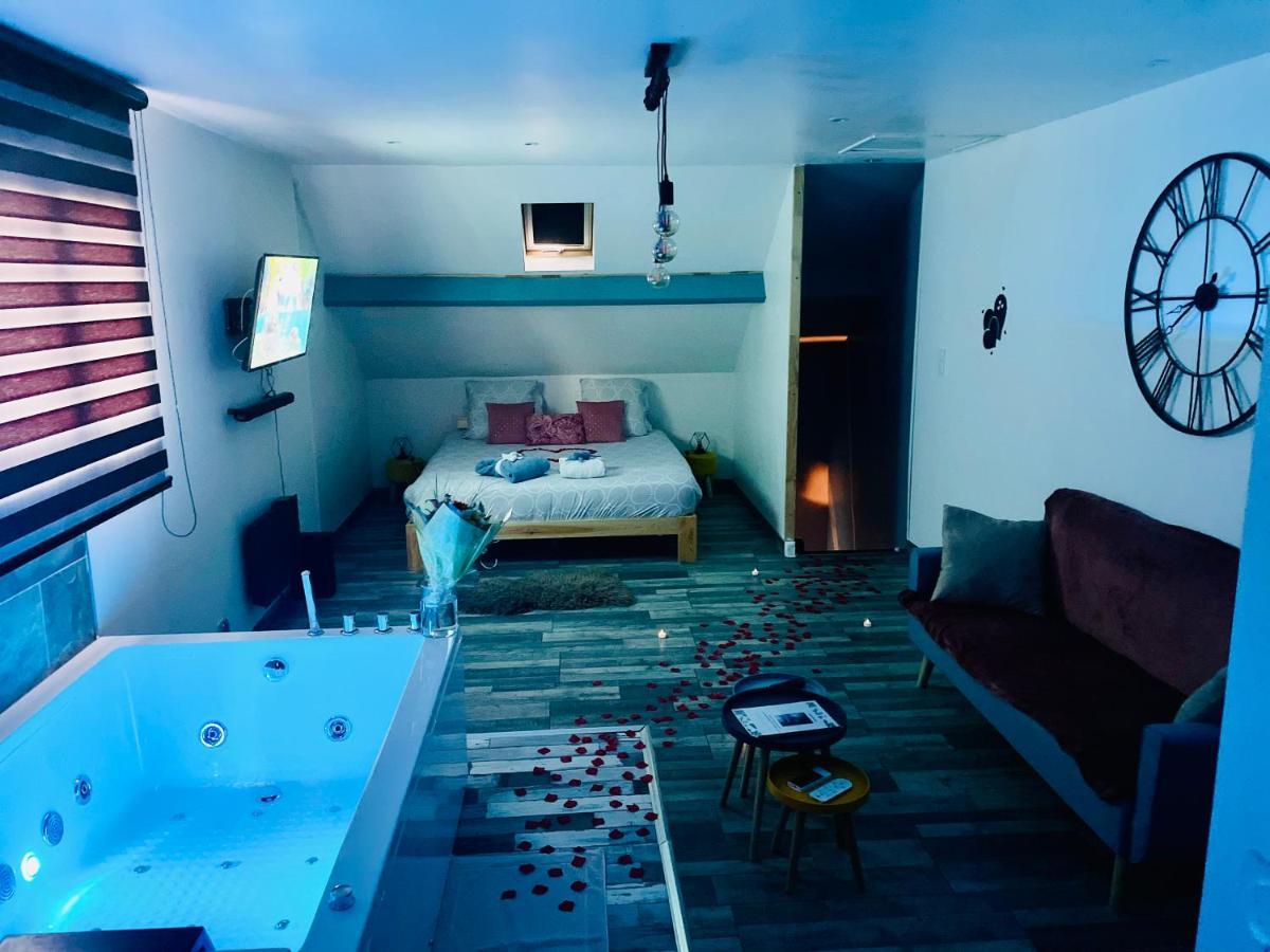 La Bulle De Romance - Love Room Tigy Luaran gambar
